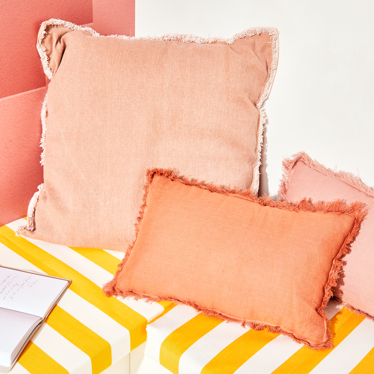 Coussin Burta Nude orangé