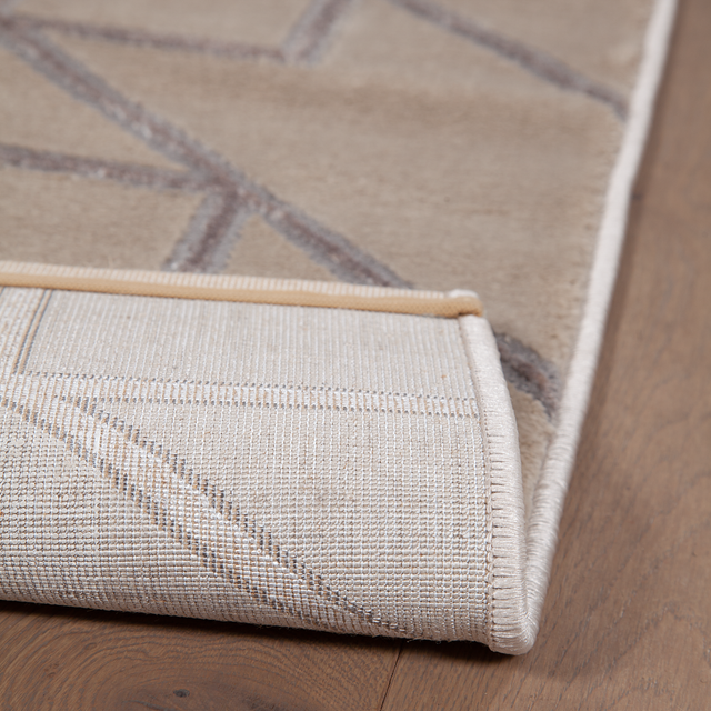 4MURS Tapis ELIA coloris beige 160 x 230 cm