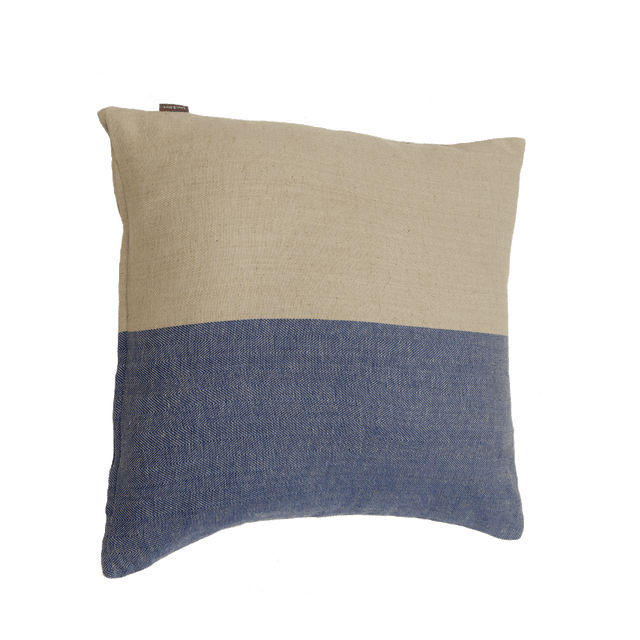 Coussin HALF coloris navy/beige 45 x 45 cm