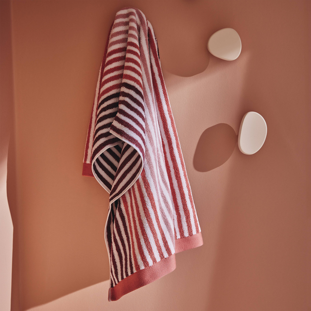 Serviette éponge LUIZA coloris bordeaux 50 x 100 cm