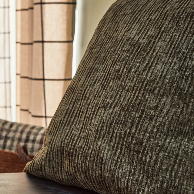 4MURS Coussin MEANDOR coloris vert kaki 44 x 44 cm