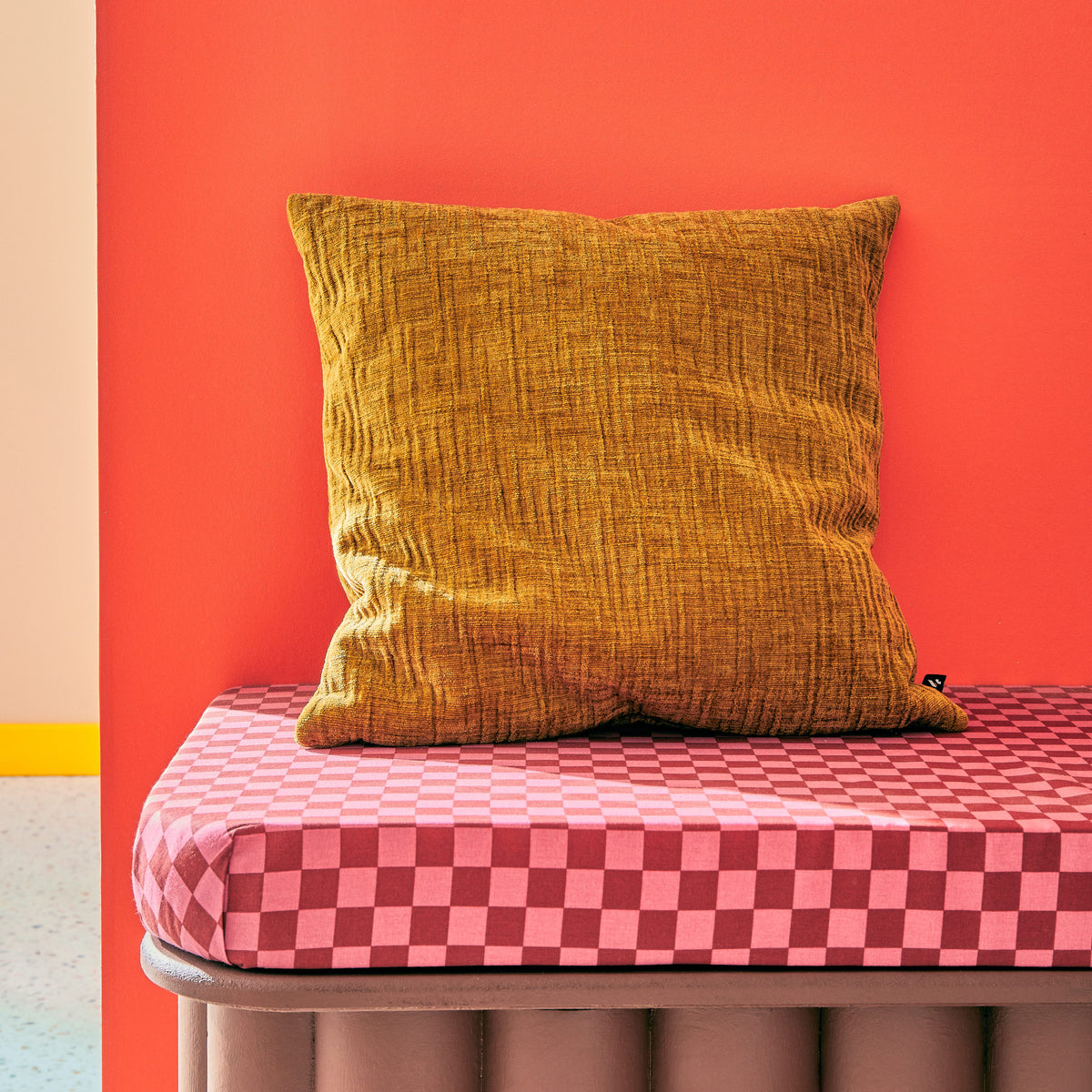 4MURS Coussin Meandor Jaune ocre