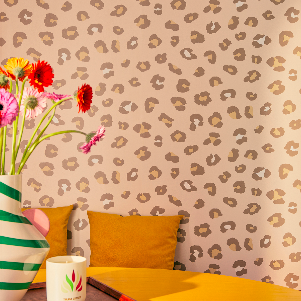 4MURS Papier peint intissé Leo Nude