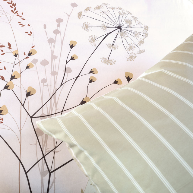 Parure de lit en toile de coton SOLIFLORE blanc 240 x 220 cm