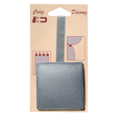 Embrasse aimantée Nacre carrée Argent Plastique