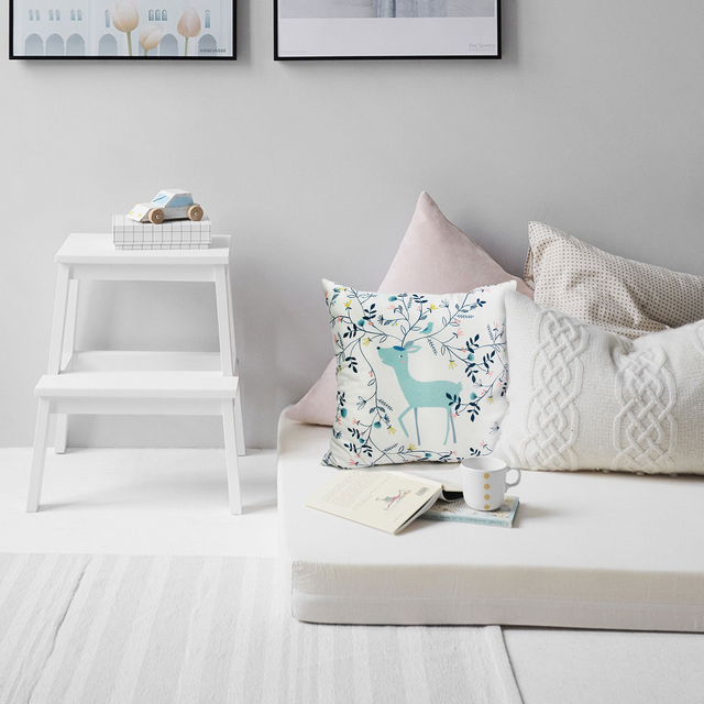 4MURS Coussin ENCHANTED FOREST coloris blanc 45 x 45 cm