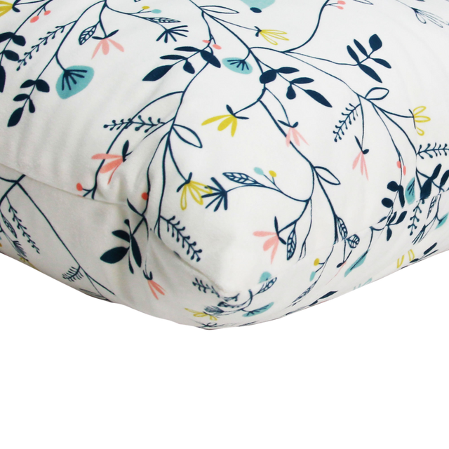 4MURS Coussin ENCHANTED FOREST coloris blanc 45 x 45 cm