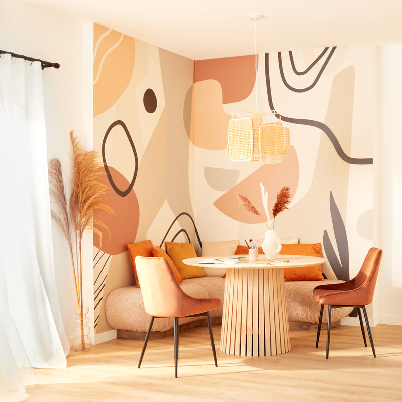 Déco salle à manger papier peint panoramique motifs abstraits tons beige et bruns