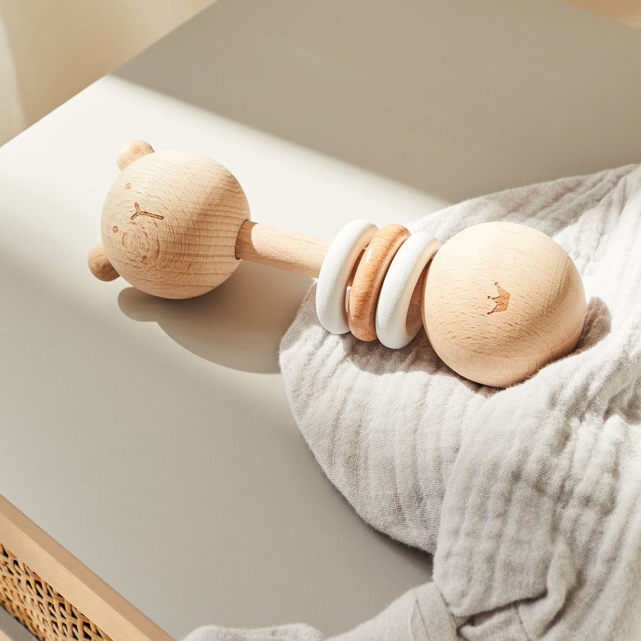 Hochet ourson en bois