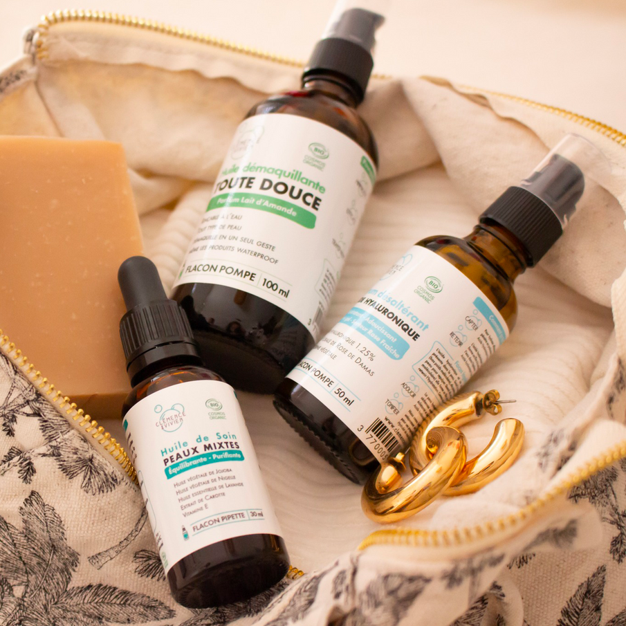 Flacons produits cosmétiques de la marque Clémence et Vivien