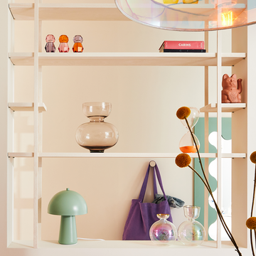 Décorer un grand vase transparent : idées et astuces