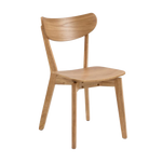 Chaise en bois style vintage scandinave