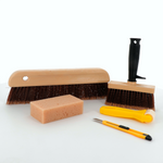Brosse à encoller, Brosse à maroufler, éponge, cutter et roulette pour joints