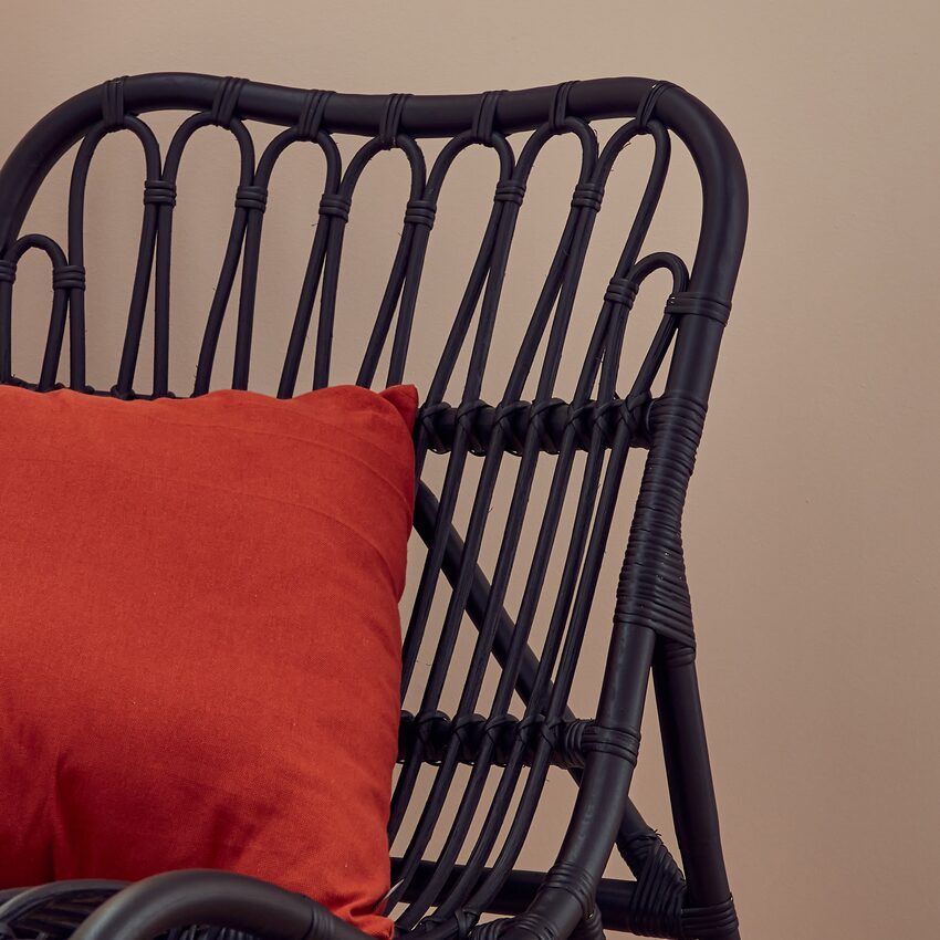 Fauteuil noir esprit bohème