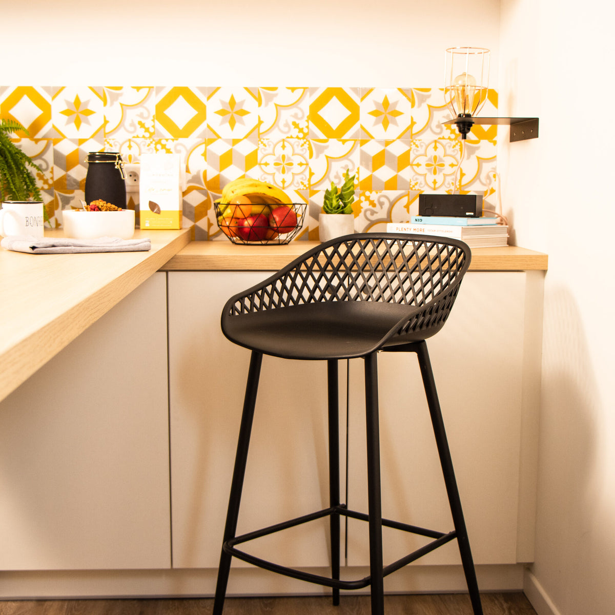 4MURS Tabouret de bar Hewitt Noir 1 place