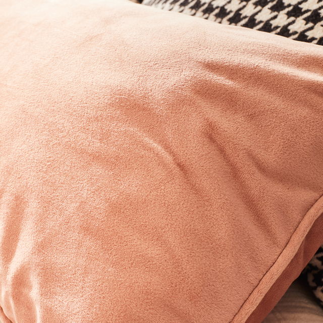 Coussin FYN coloris nude orangé 30 x 50 cm