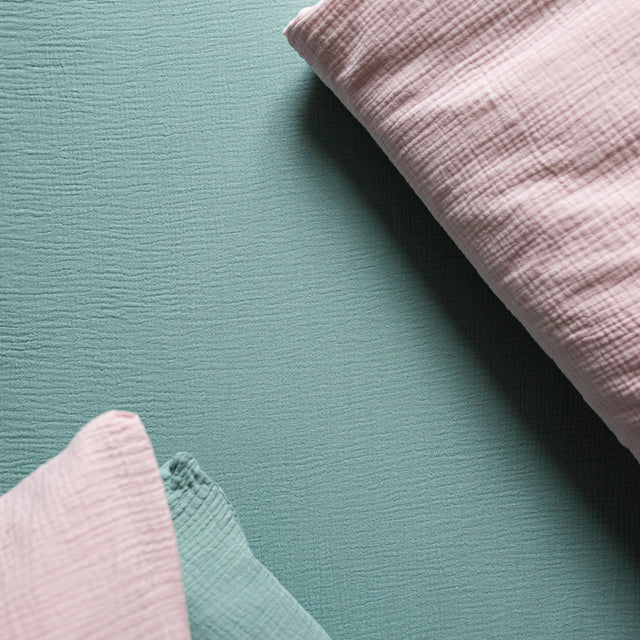 Parure de lit en gaze de coton ANOKIAS amande 240 x 260 cm