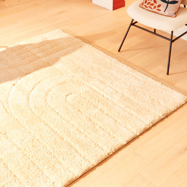 Tapis MANSOUR coloris blanc 160 x 230 cm