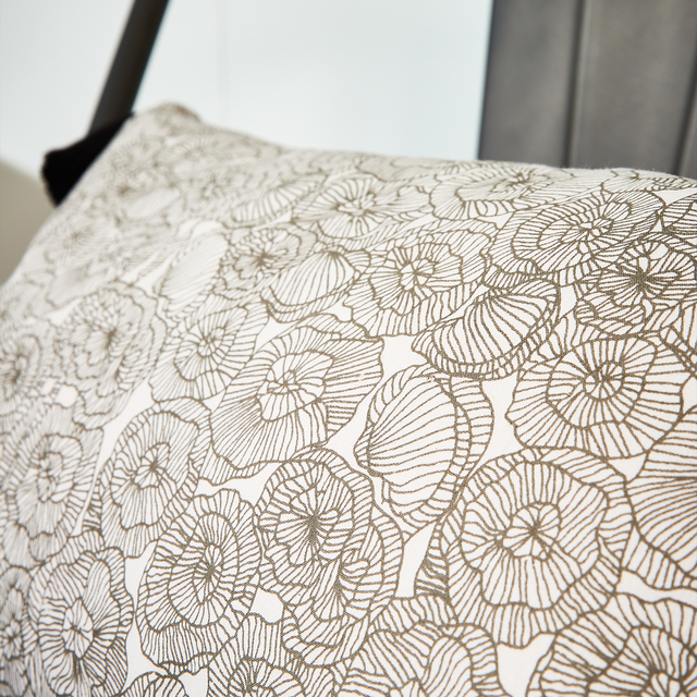 Constelle Housse de coussin EKHI coloris beige 30 x 50 cm