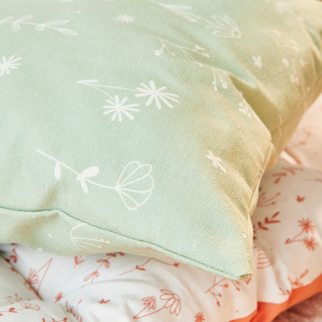 4MURS Coussin DOUCE coloris vert clair 40 x 40 cm