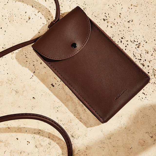 Monk & Anna Coque de téléphone POUCH MAHOGANY acajou