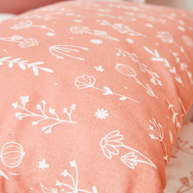 4MURS Coussin NELLIE coloris rose 25 x 40 cm