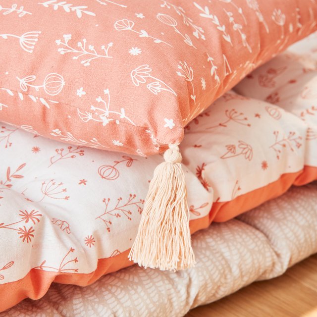 4MURS Coussin NELLIE coloris rose 25 x 40 cm