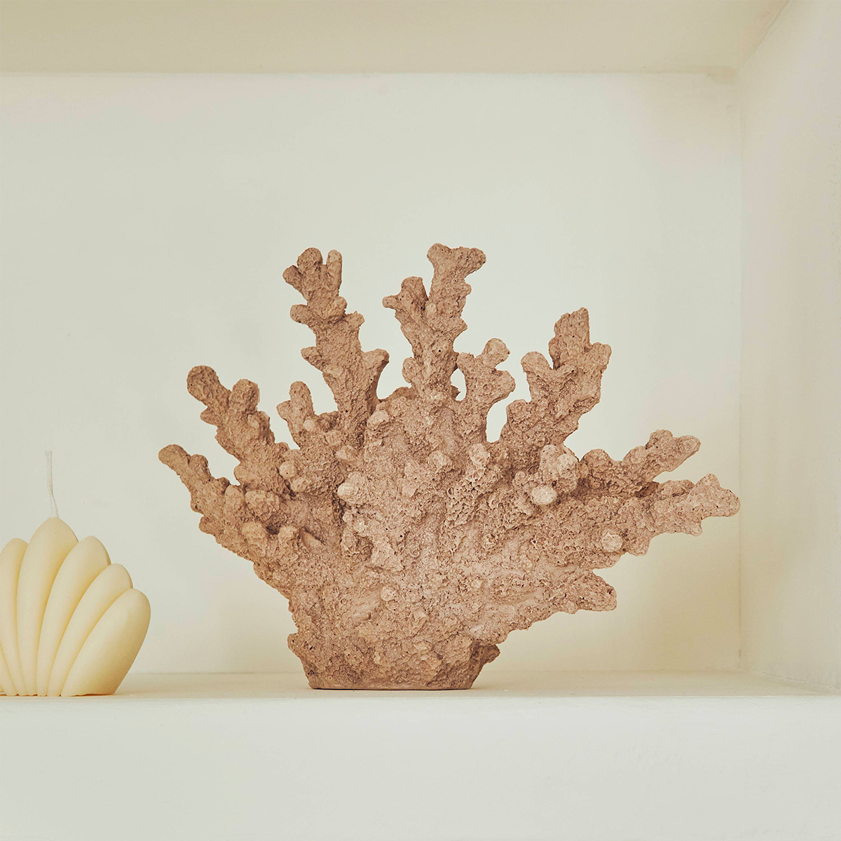 Figurine Poly Beige, marron