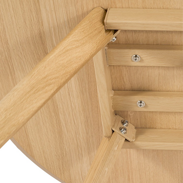 Table de salle à manger YAMA coloris chêne clair