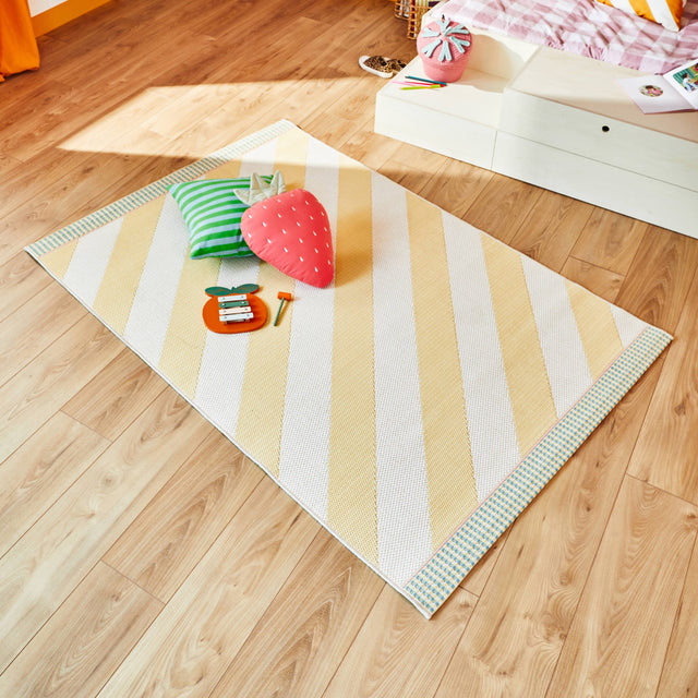 Tapis extérieur GONZO coloris jaune soleil 120 x 170 cm