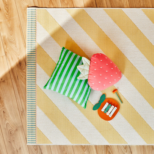 Tapis extérieur GONZO coloris jaune soleil 120 x 170 cm