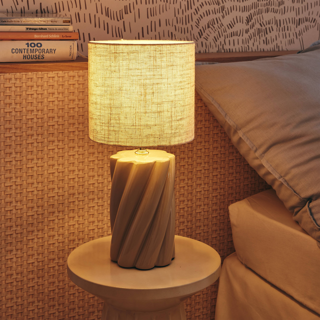 Ostaria Lampe à poser TWIST coloris beige 44 x 21 cm