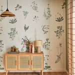Papier peint panoramique motif herbier dans une pièce style maison de campagne