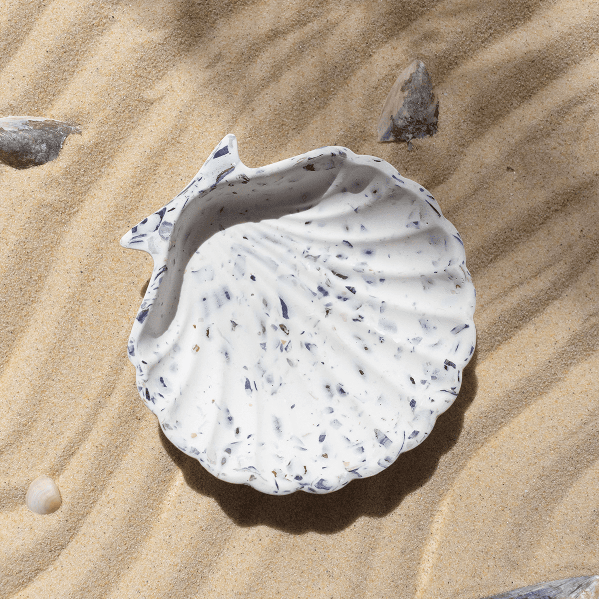 LA PETITE ÉPICERIE Kit création Ma coupelle coquillage en jesmonite Rouge