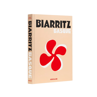 ASSOULINE Livre voyage et nature Biarritz basque Beige