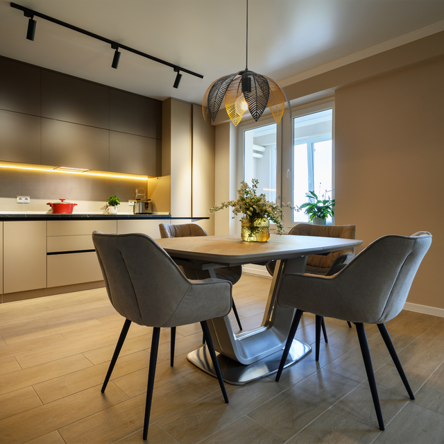 Suspension VESCA coloris noir et or 24 x 35 cm