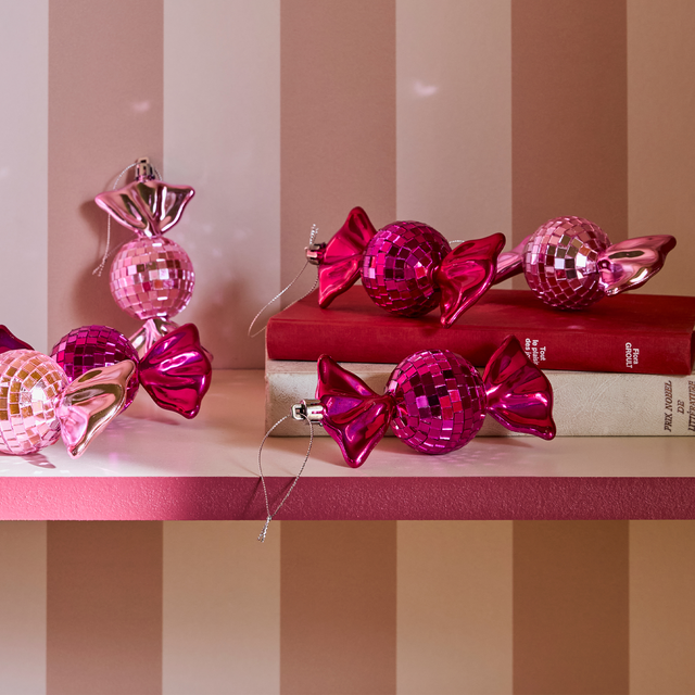 Décoration à suspendre BONBONS coloris rose