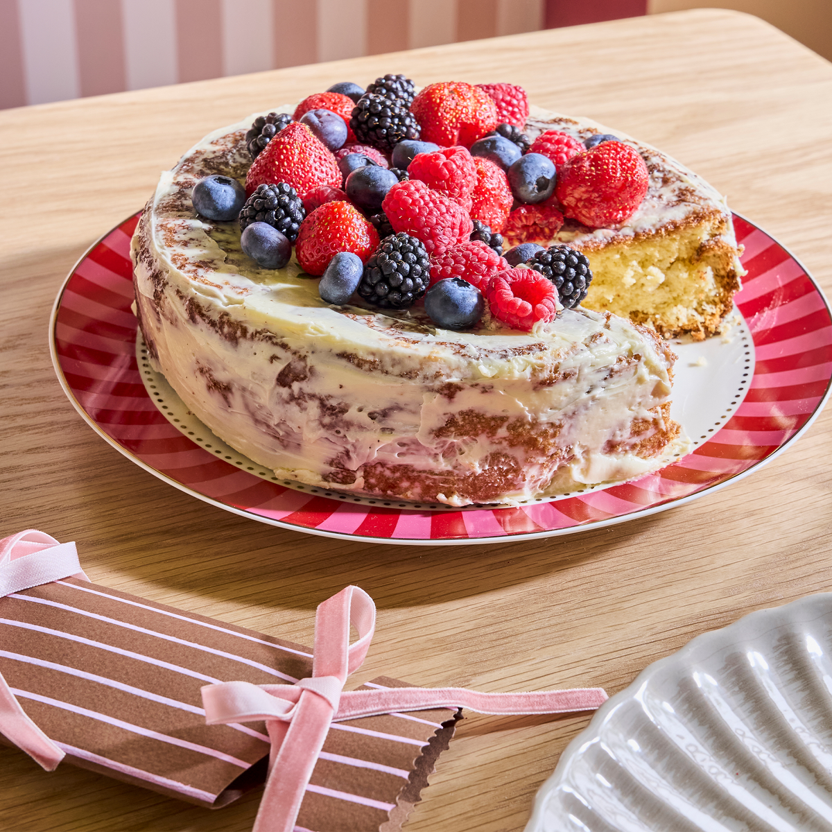 Assiette Ray Rouge, rose