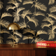 CASELIO Papier peint intissé Moonlight palm Noir et doré