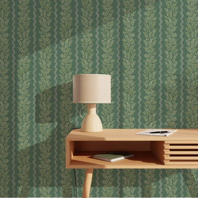 HOLDEN DECOR Papier peint intissé Pipkin stripe Vert anglais et vert clair Mat