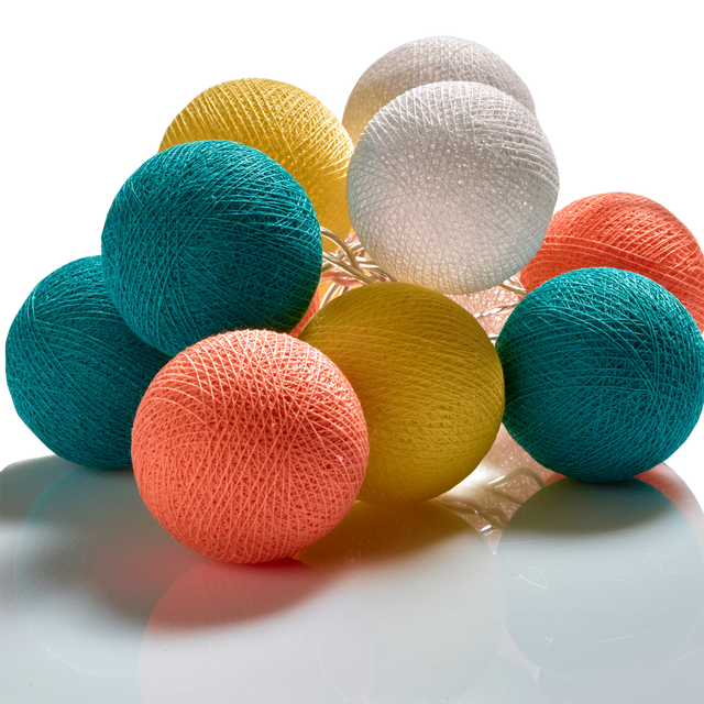 Guirlande lumineuse boule MACARON coloris vert céladon