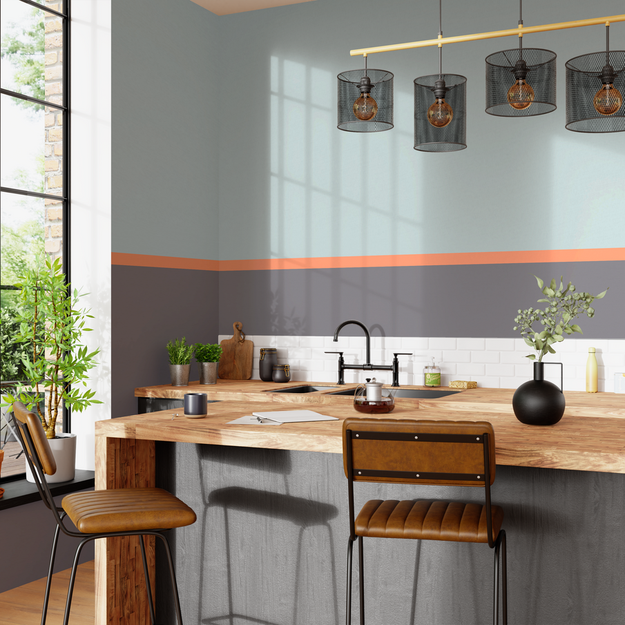 Déco cuisine ouverte murs peints en bleu, gris, et orange