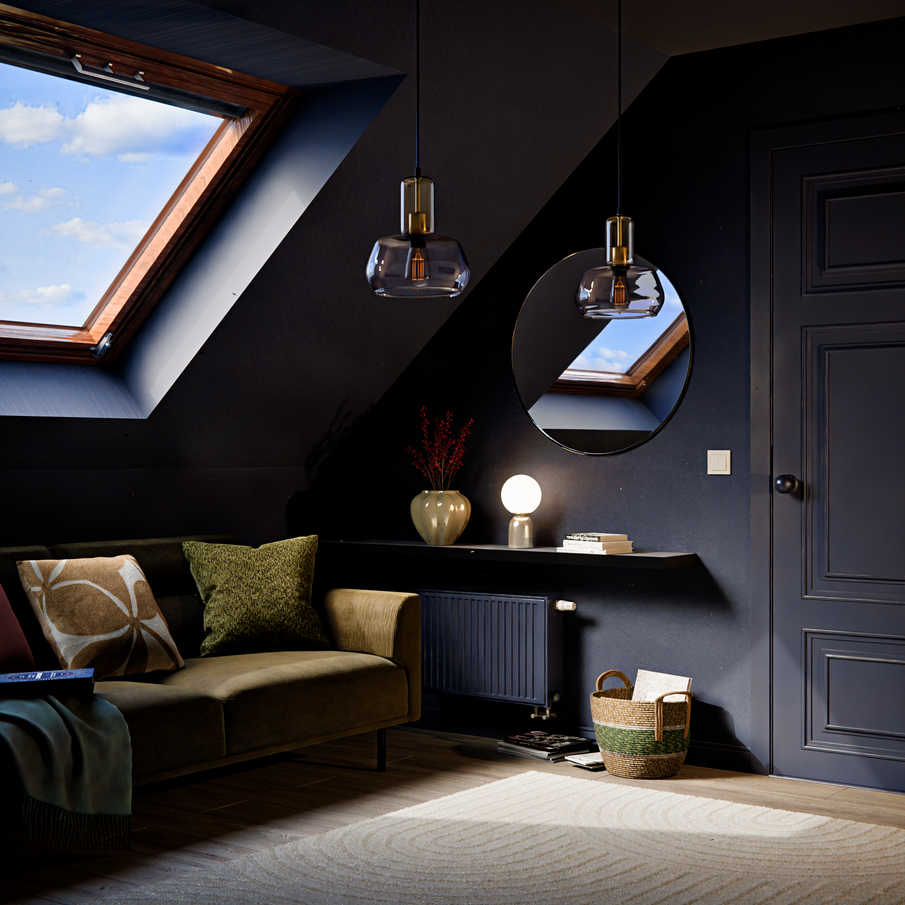 Salon aux murs entièrement peints en bleu nuit associés à un canapé vert olive