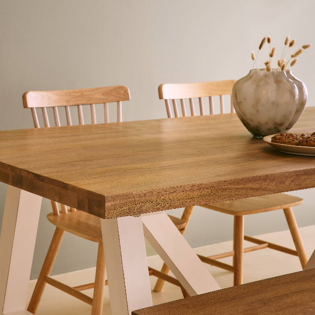 Table en bois massif