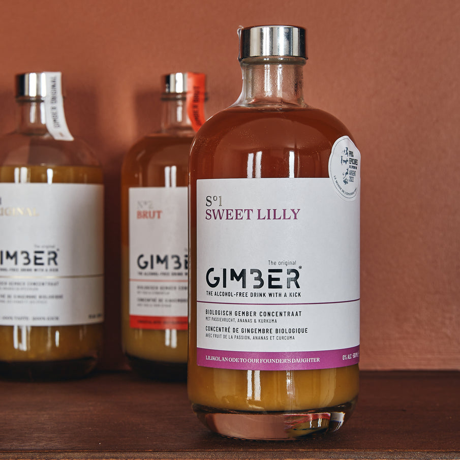 Bouteilles de concentré de gingembre bio de la marque Gimber, Sweet lilly goût fruit de la passion