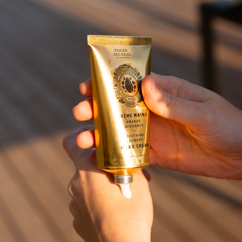 Tube de crème pour les mains Amande apaisante de la marque Panier des sens