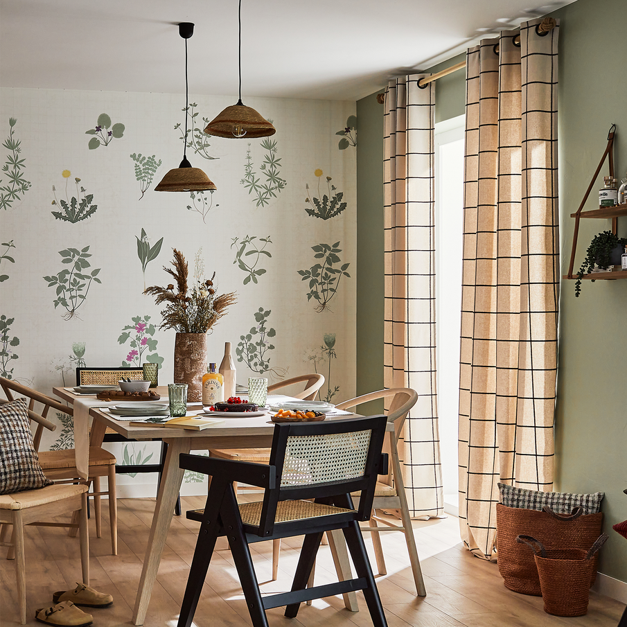 Salle à manger maison de campagne, papier peint motif herbier