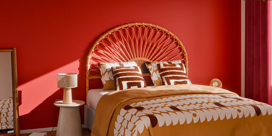 Ambiance chambre tons rouges style bohème