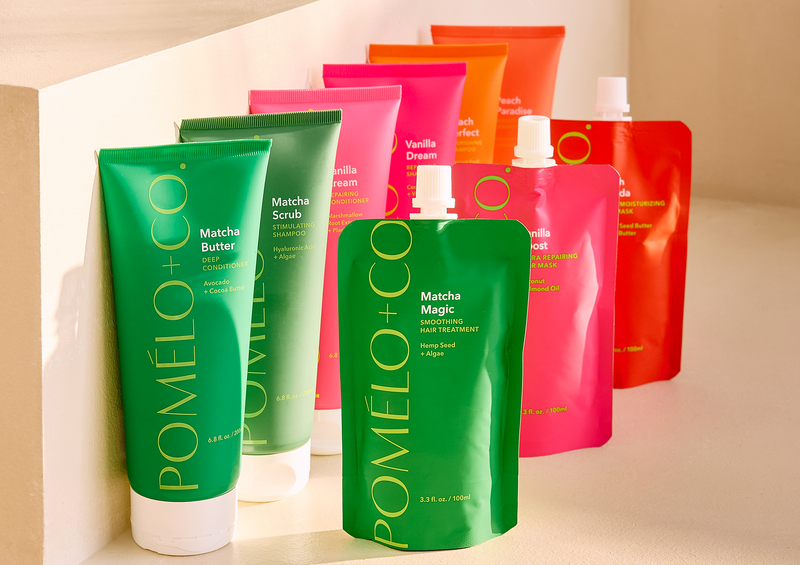 Flacons de soins pour les cheveux de la marque Pomélo+co