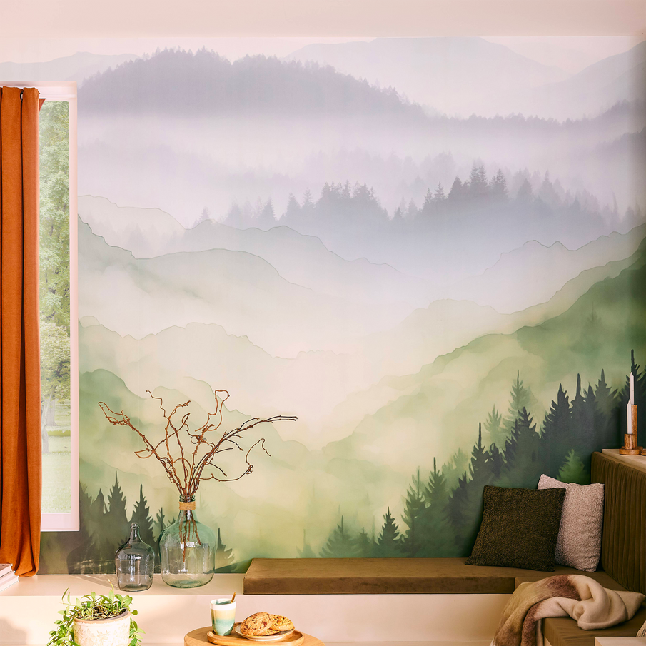 Papier peint ALPHEE paysage de montagne dans salon avec banquette